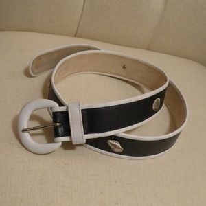 ESCADA BELT Navy Blue & White with Silver Shells